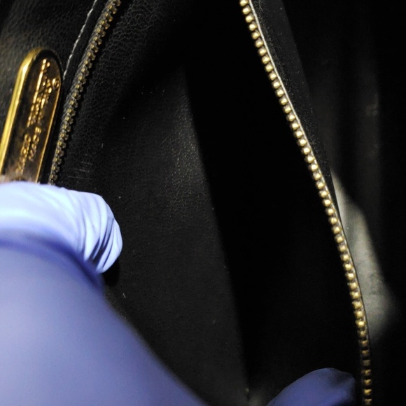 Authentic Mario Valentino Black Leather Printed Clutch Bag Vintage 10.25x7"-inch - Picture 12 of 16